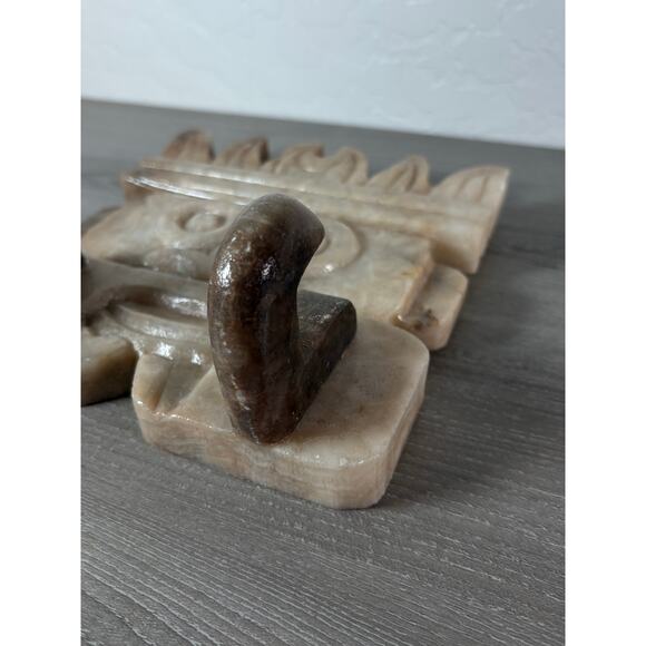 Vintage Hand-Carved Onyx Stone Wall Mask Hook Inspired Tribal Art  7.4 lbs – 11” - Picture 4 of 10
